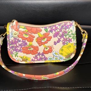 Coach Swinger 20 Original Floral